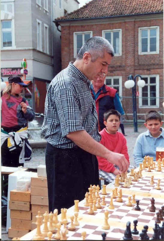 Simultan_04